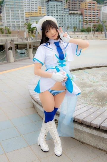 Gái 95 cởi truồng trong bộ dạng Cosplay